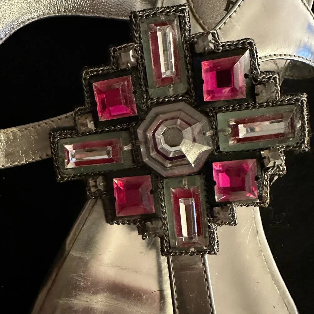 CHANEL Sandals Size 9 - Picture 2 of 4